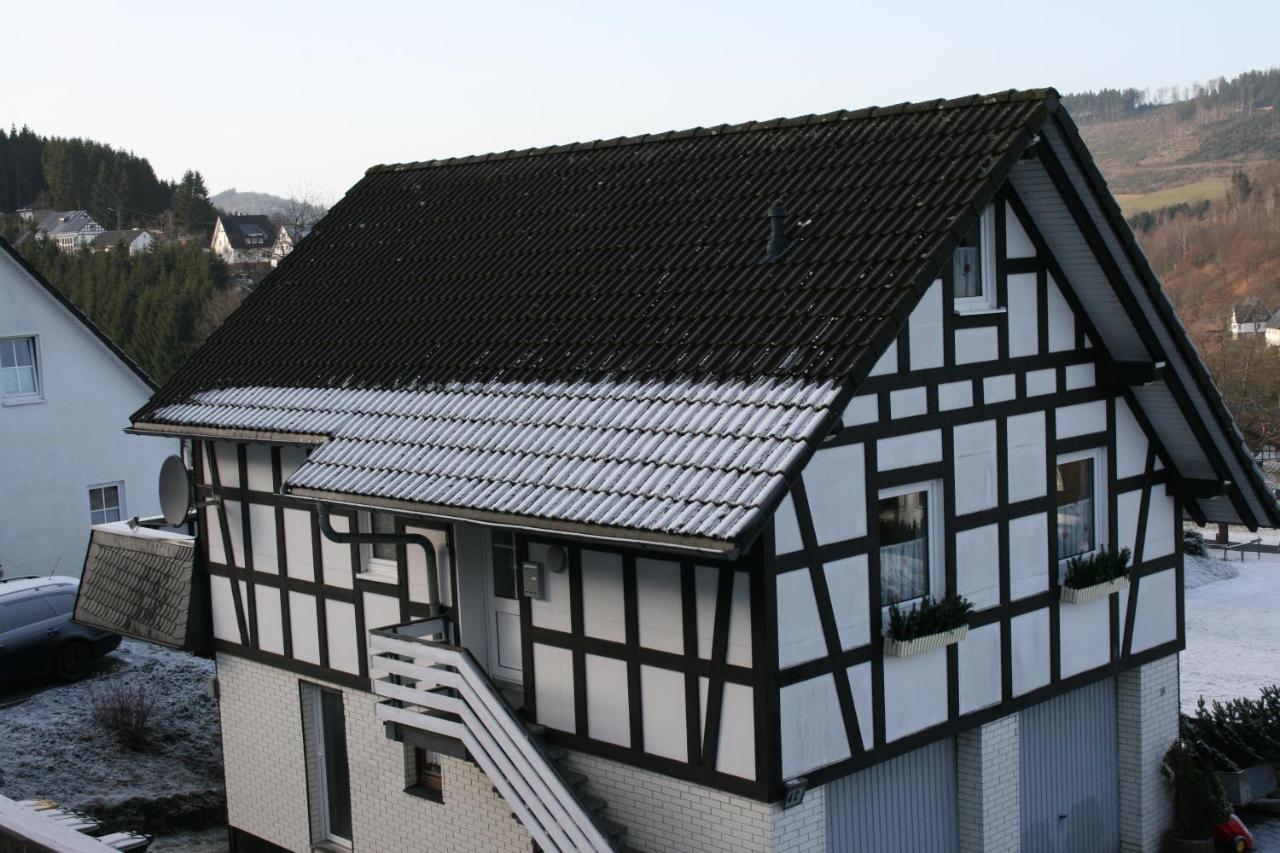 Ferienhaus Zur Ennest Шмаленберг Екстериор снимка
