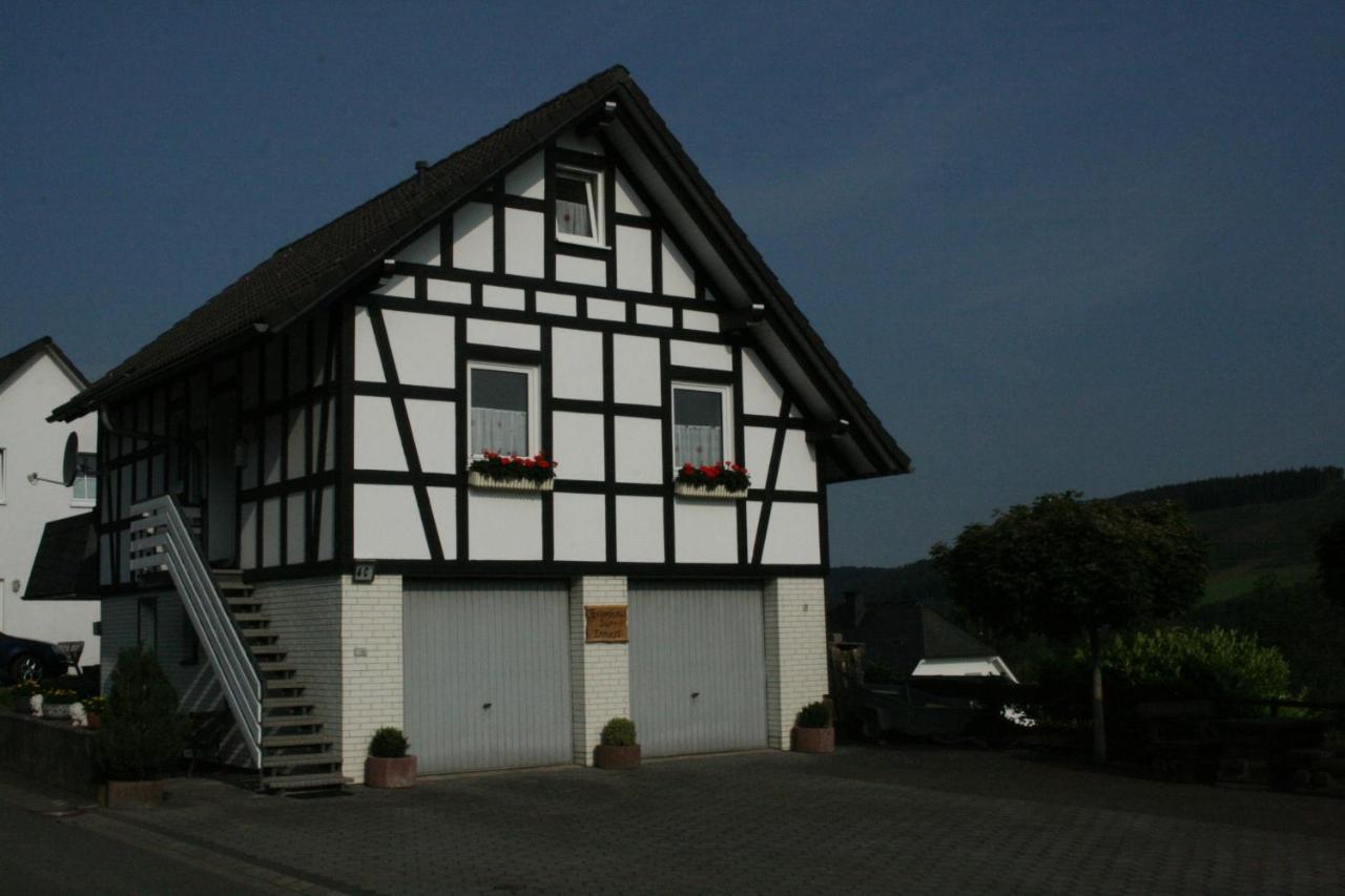 Ferienhaus Zur Ennest Шмаленберг Екстериор снимка